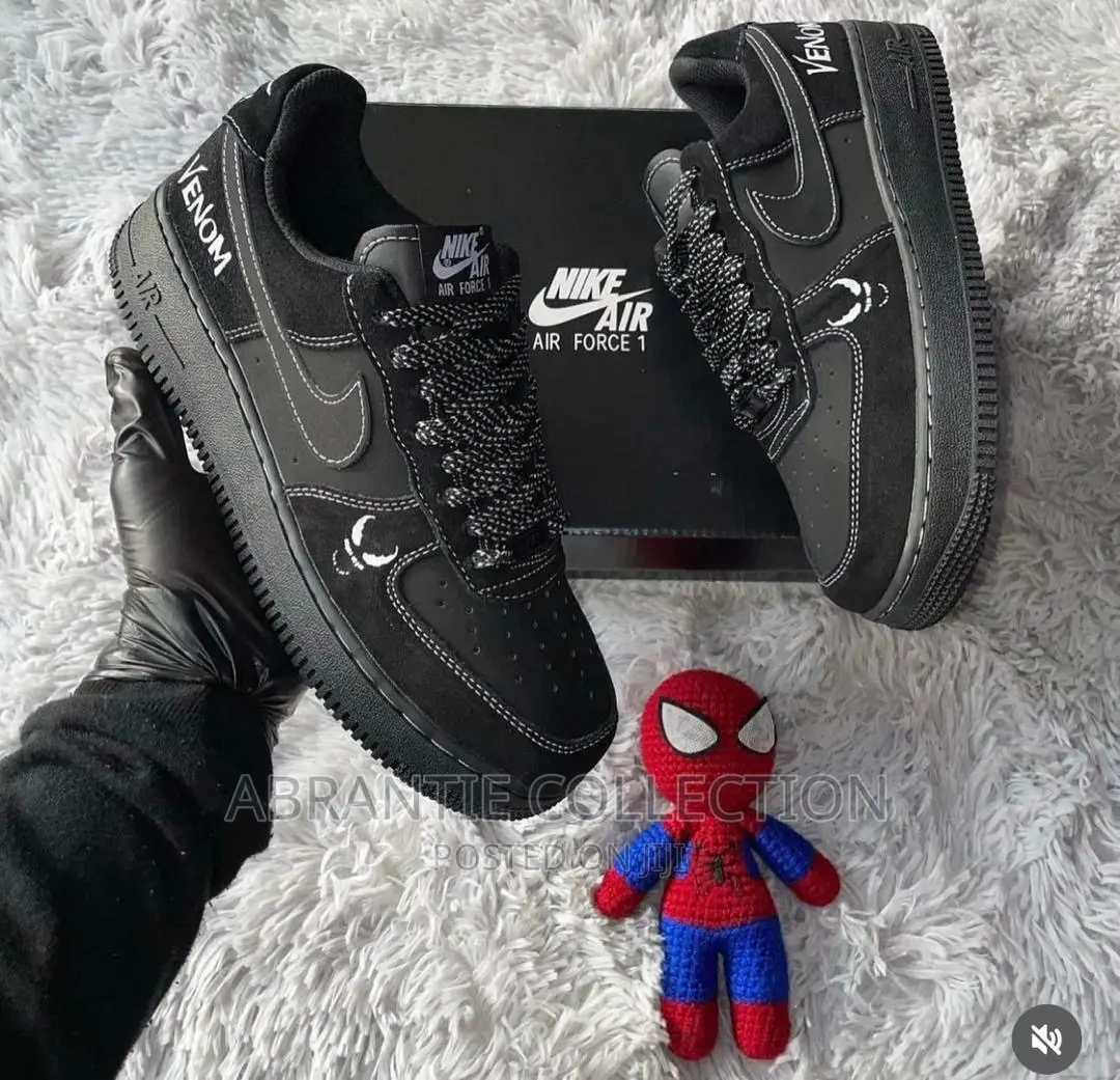 Nike Air Force 1 Black Venom