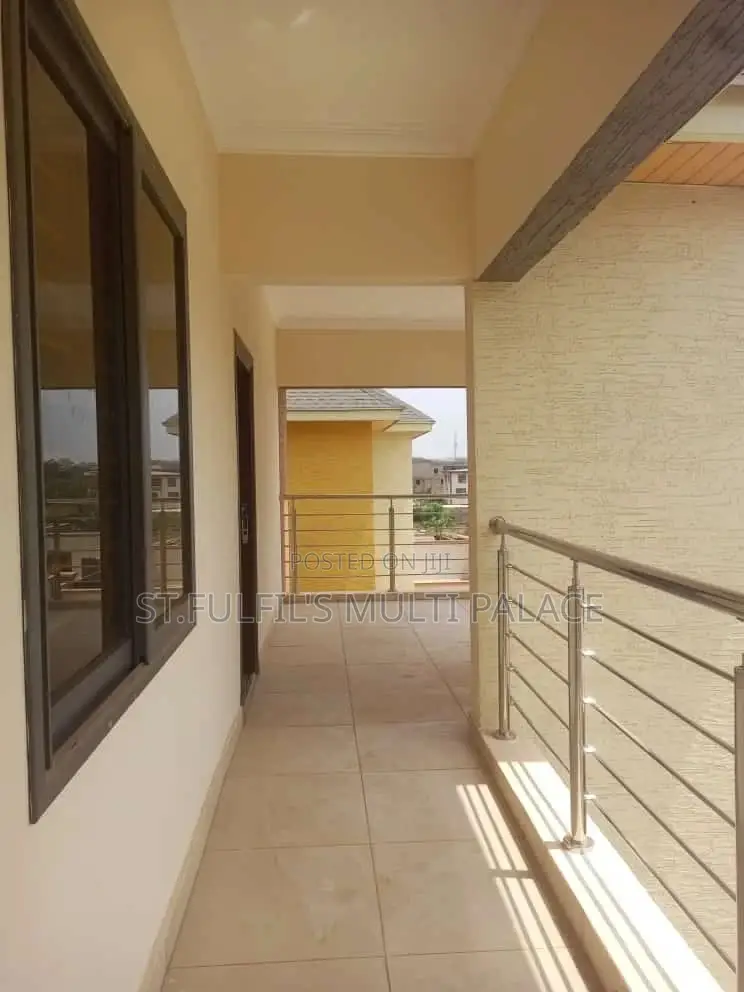 4bdrm House in Pantang Road, Adenta for rent