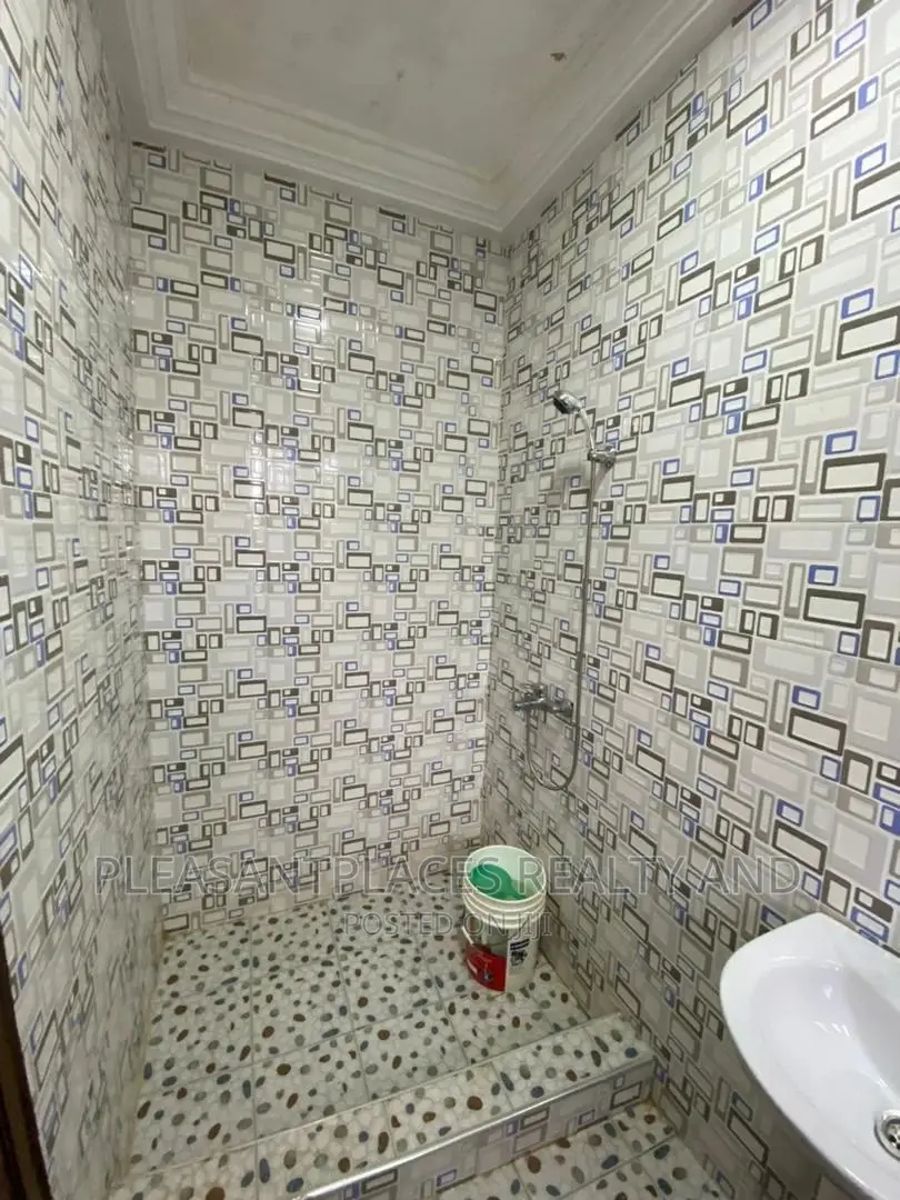 2bdrm Apartment in Pleasantplaces, Accra Metropolitan for rent