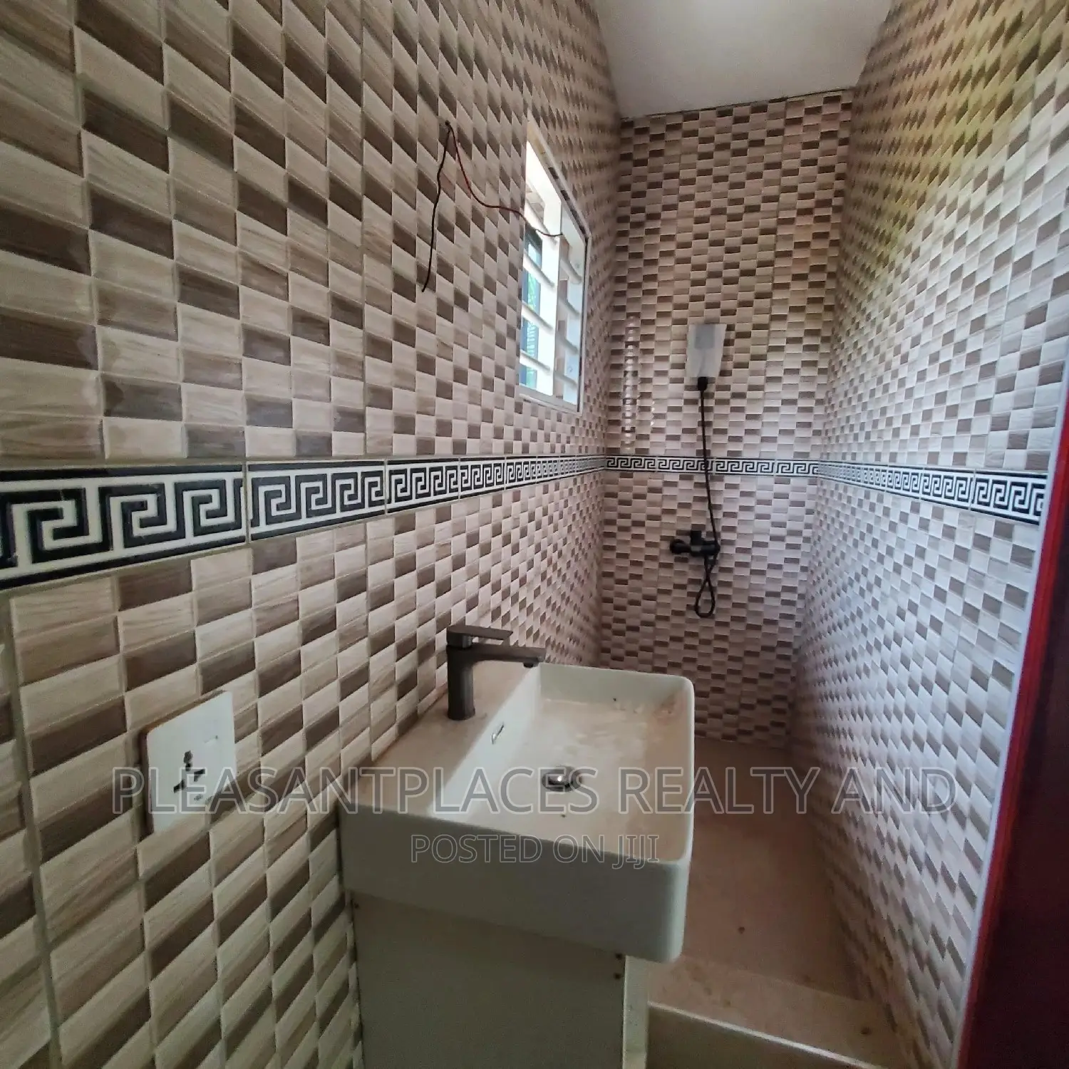 2bdrm Apartment in Pleasantplaces, Nmai-Dzorn for rent