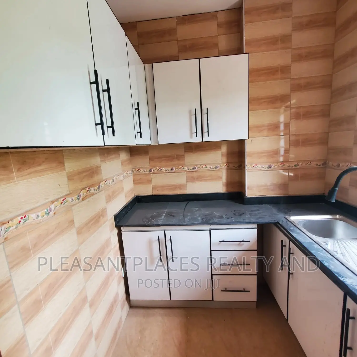 2bdrm Apartment in Pleasantplaces, Nmai-Dzorn for rent