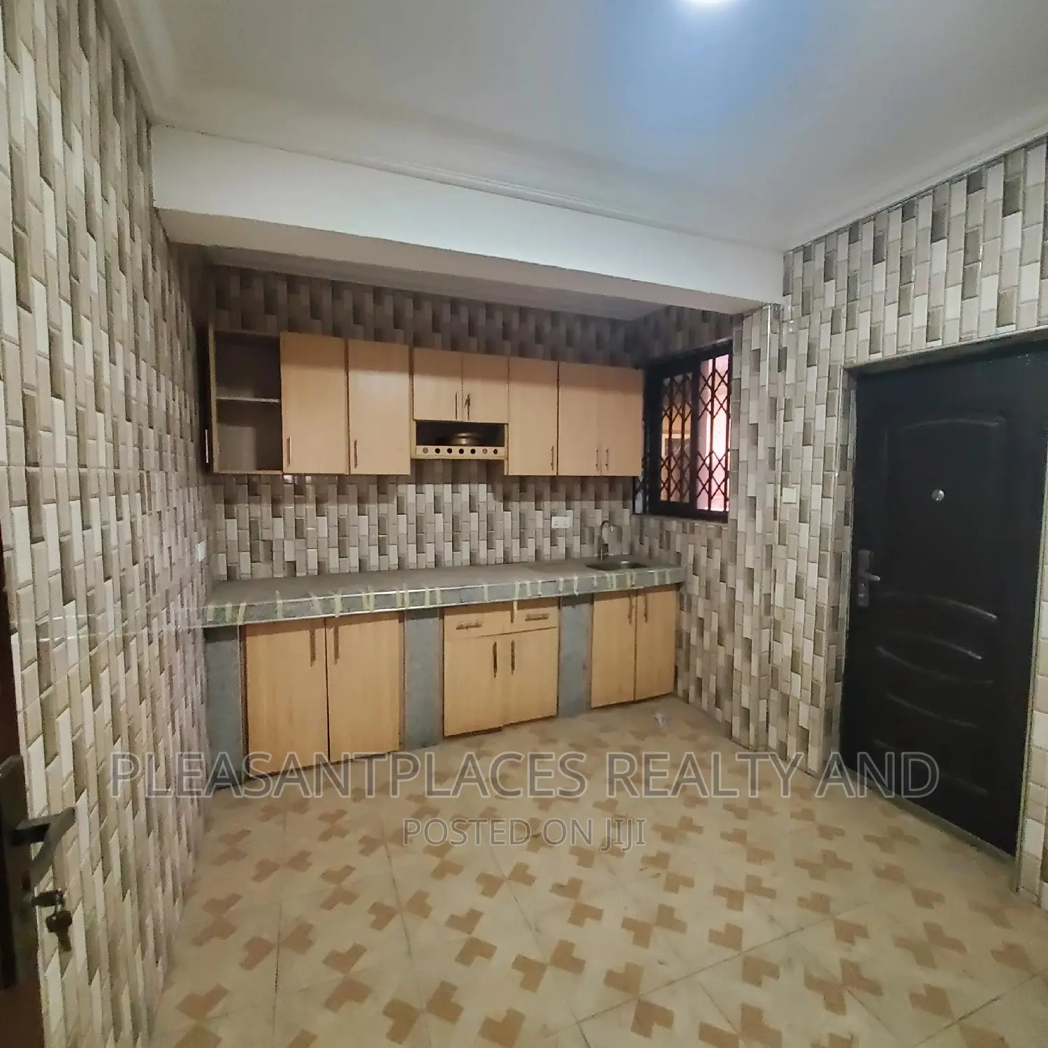 2bdrm Apartment in Pleasantplaces, Nmai-Dzorn for rent