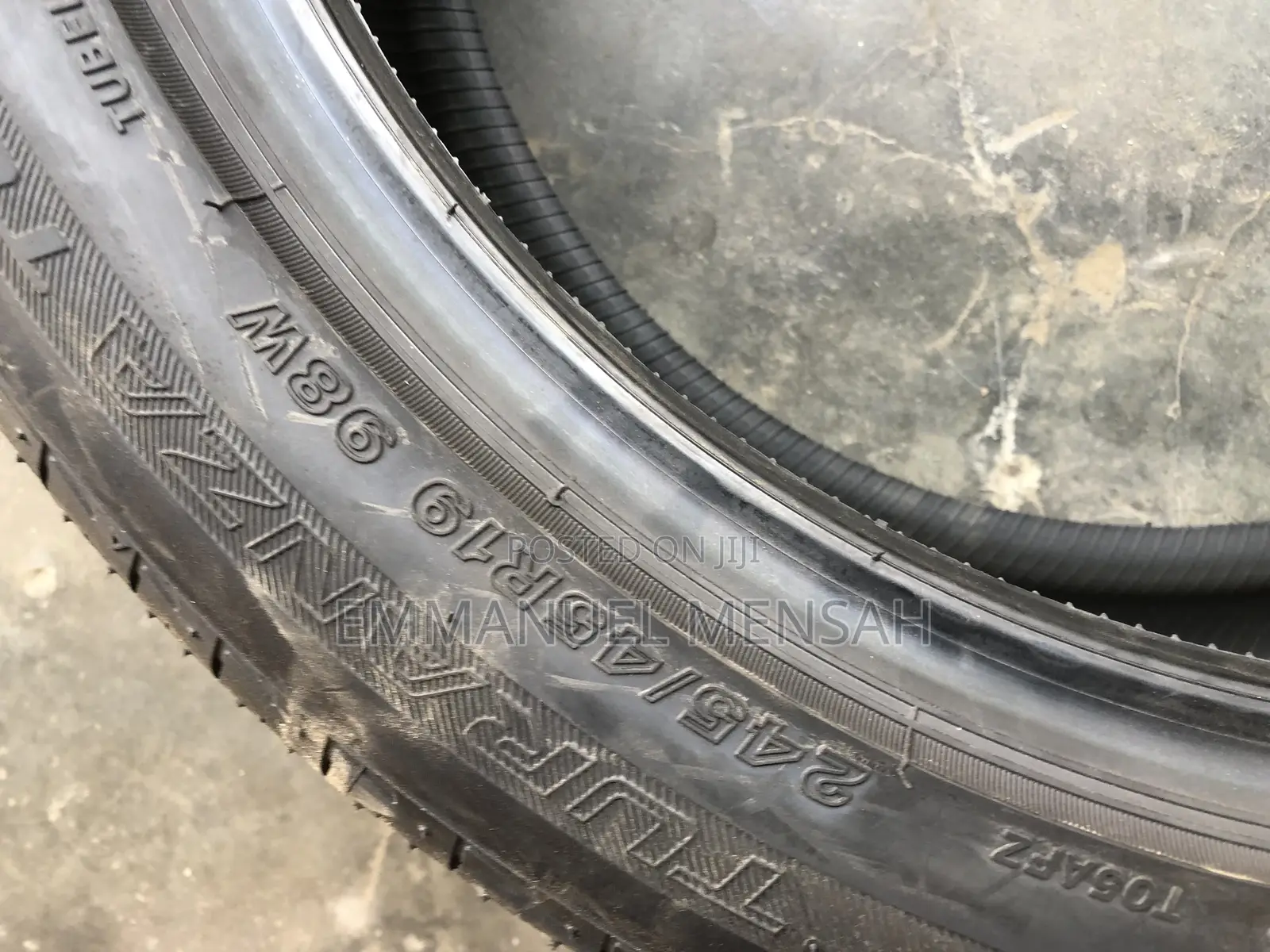 245/45r19 Brigdestone