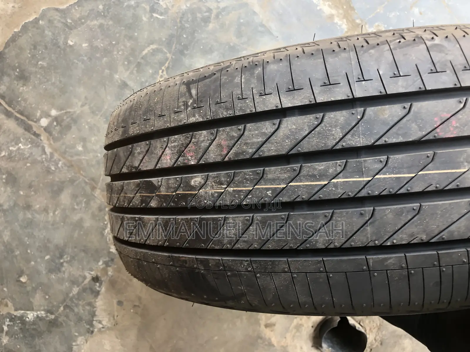 245/45r19 Brigdestone