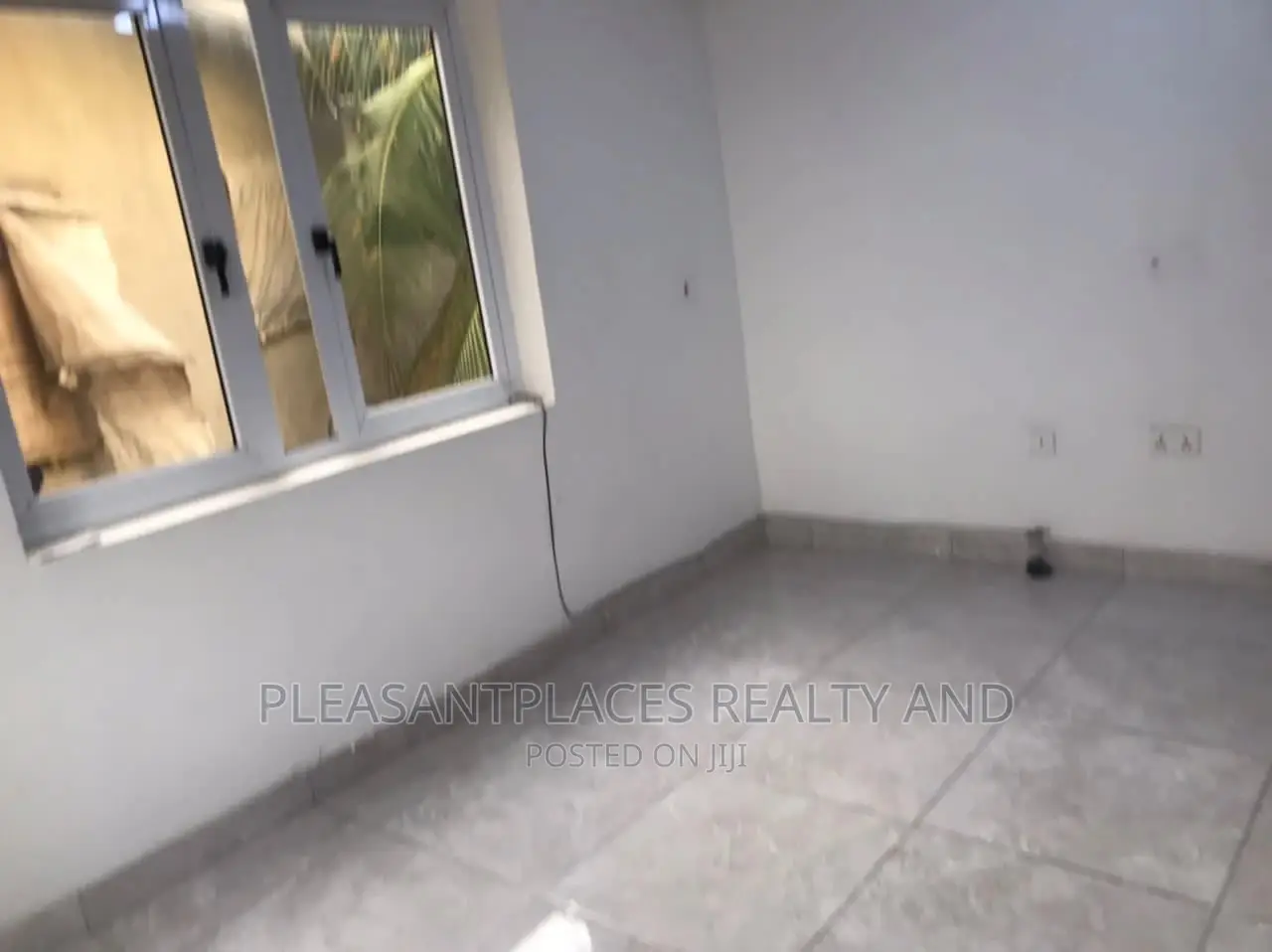 2bdrm Apartment in Pleasantplaces, West Legon for rent