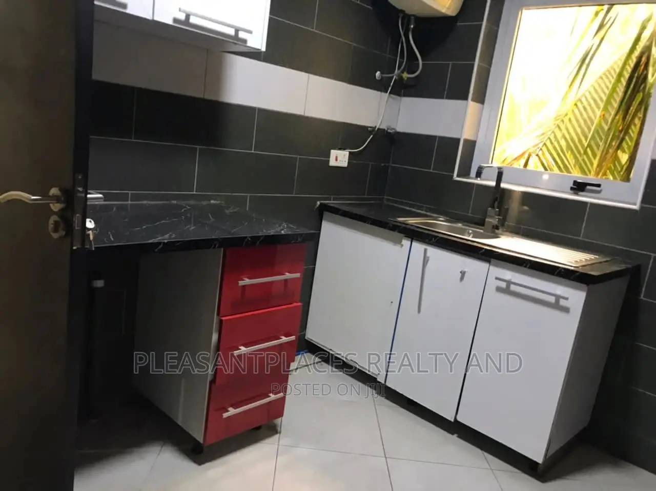 2bdrm Apartment in Pleasantplaces, West Legon for rent