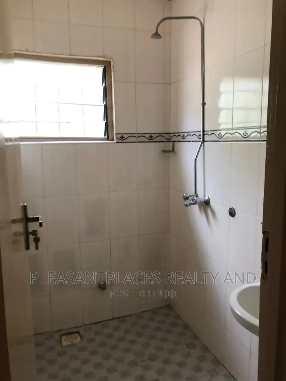 3bdrm House in Pleasantplaces, Housing Down for rent