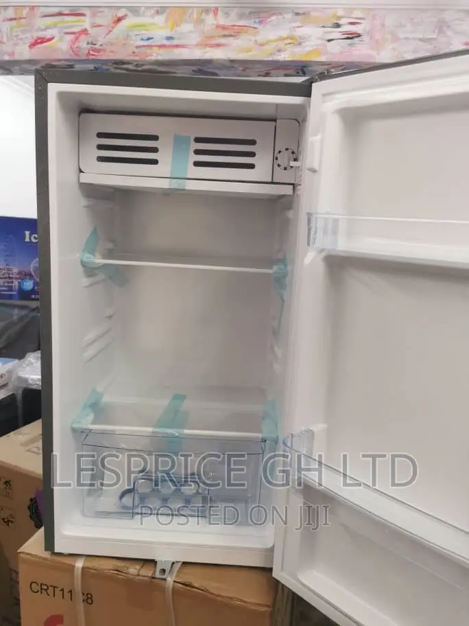 Chigo 86L// Table Top Fridge