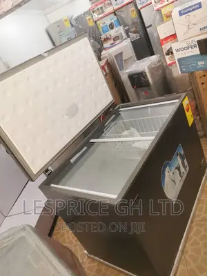 Signature//345L Chest Freezer