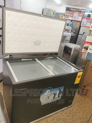 Signature//345L Chest Freezer!!