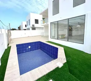 4bdrm Duplex in Pleasantplaces, East Legon for sale