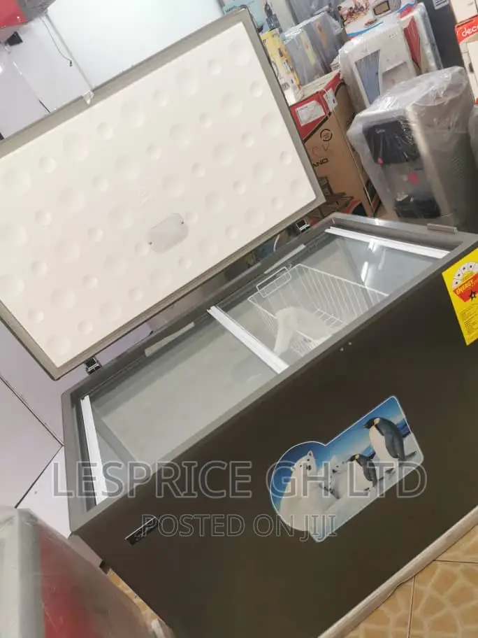 Signature//345L Chest Freezer 