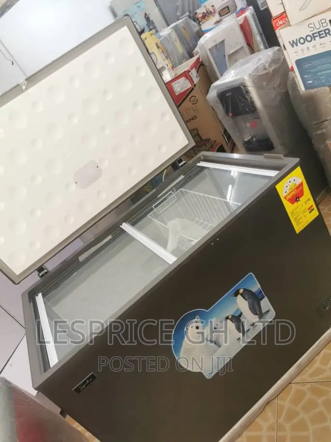 Low Noise//Signature 345L Chest Freezer