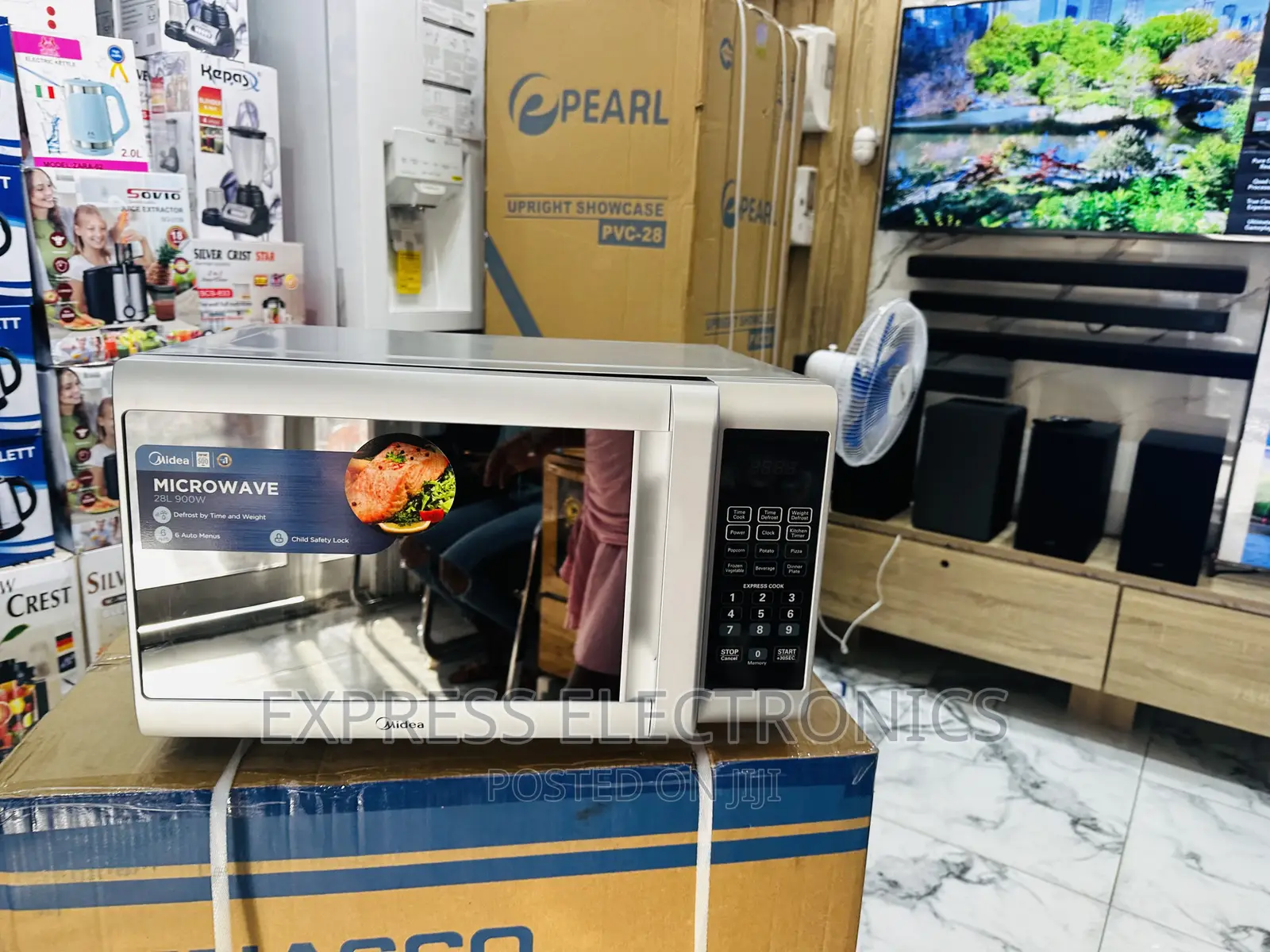 High Performance Midea 28L. EM925ETB Microwave