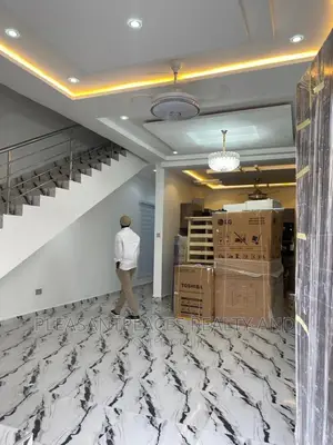 4bdrm Duplex in Pleasantplaces, East Legon for sale