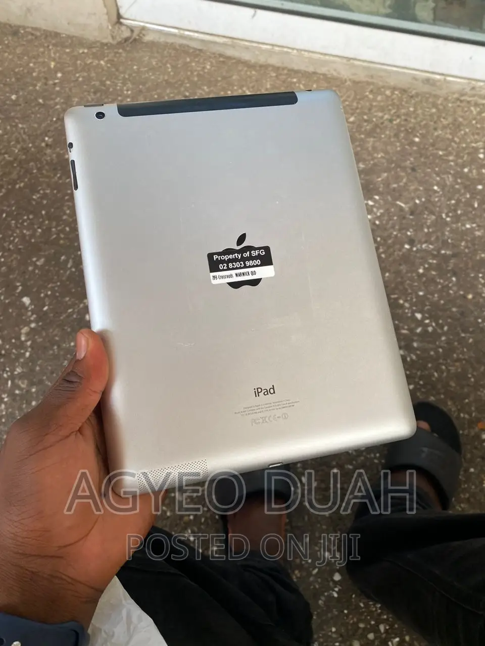 Apple iPad 4 Wi-Fi + Cellular 32 GB Silver