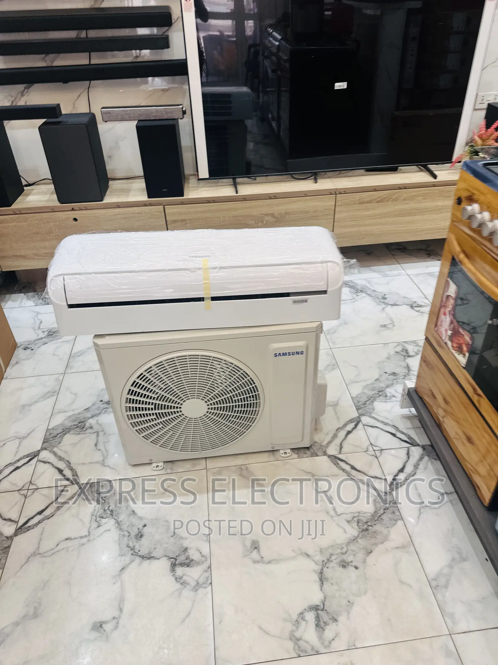 Grab Your Favorite  Samsung R410 Gas 1.5hp So Lit