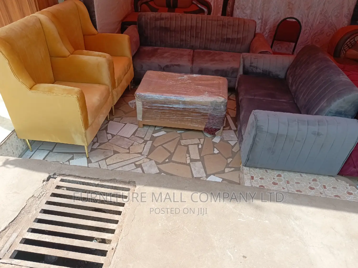 Classic Sofa Set . Free Delivery 