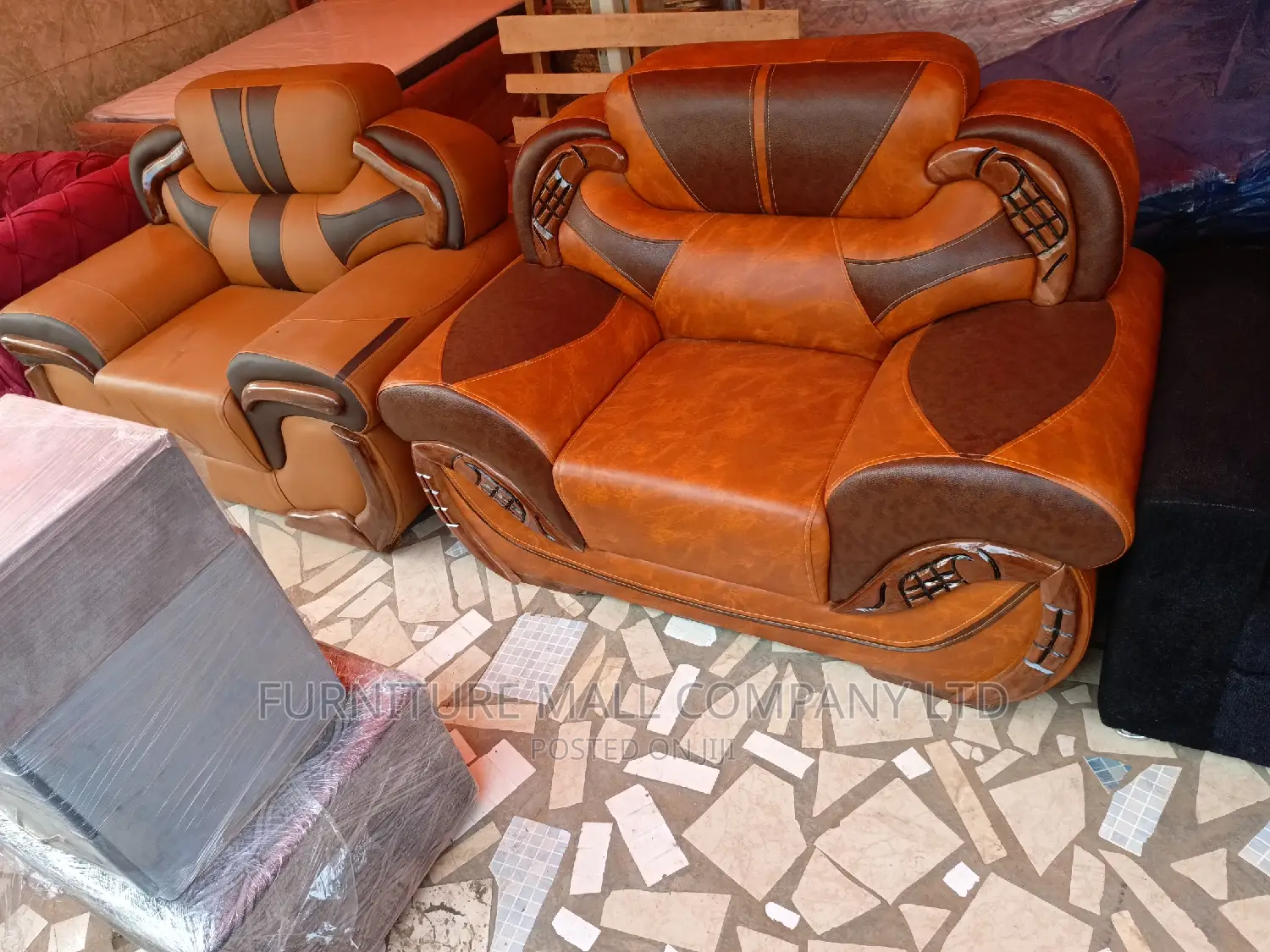 Quality Single Couch Available as Seen . Free Delivr