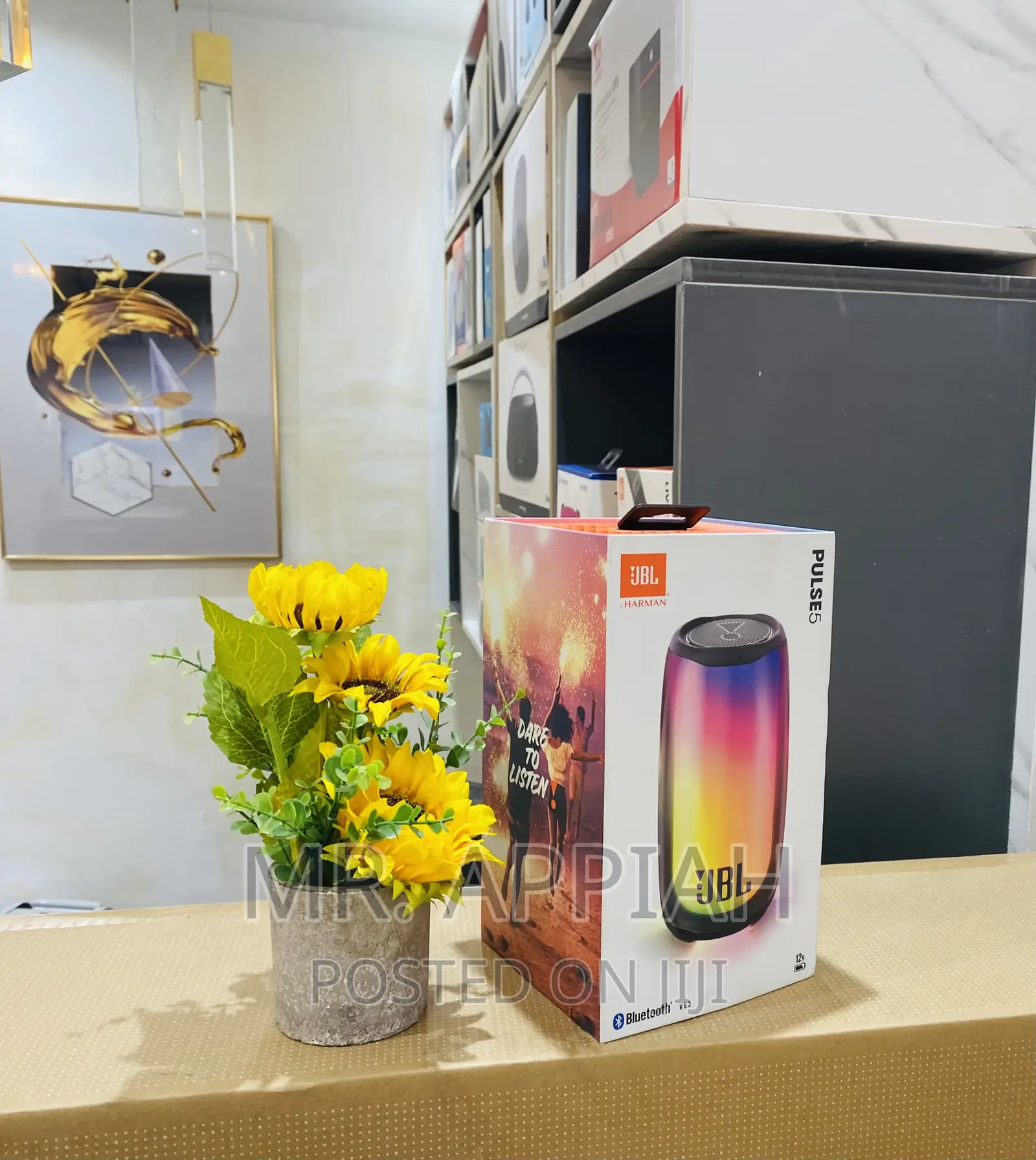 Sealed in Box JBL Pulse 5 Rechargeable Speaker,Black