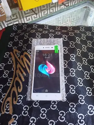 Vivo Y51 16 GB White