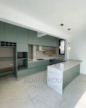Furnished 5bdrm House in Top Boat Estate, Kumasi Metropolitan for sale
