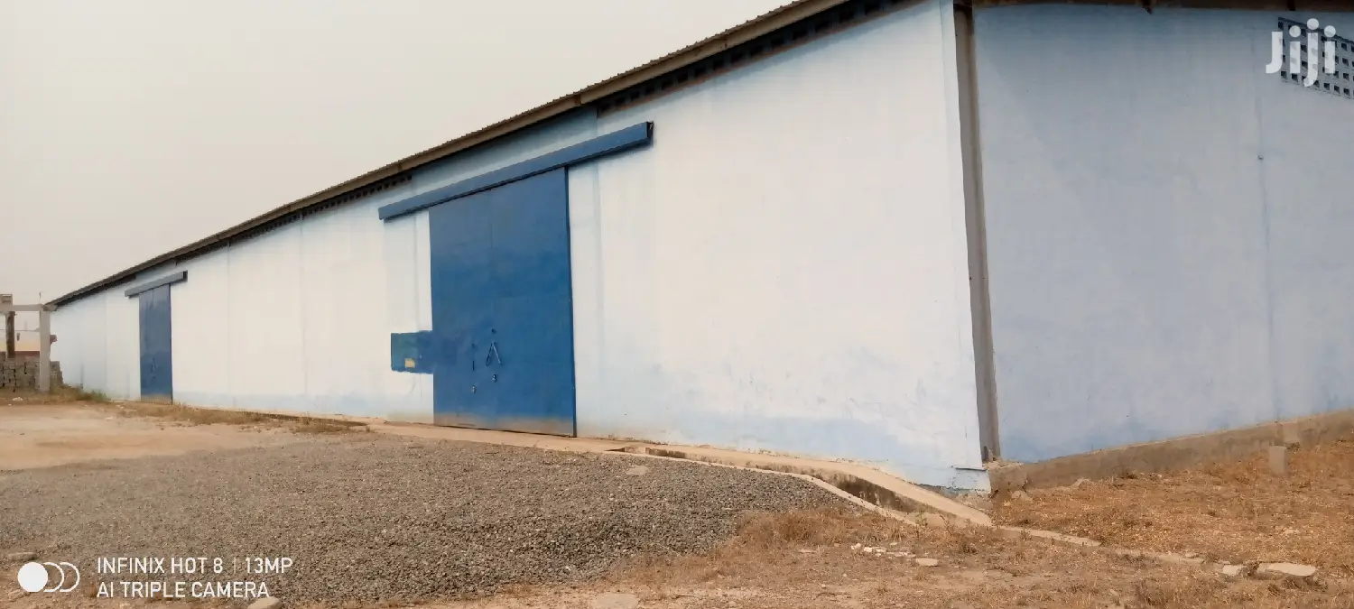 2400m2 WAREHOUSE @ TOR