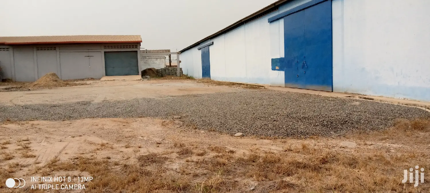 2400m2 WAREHOUSE @ TOR