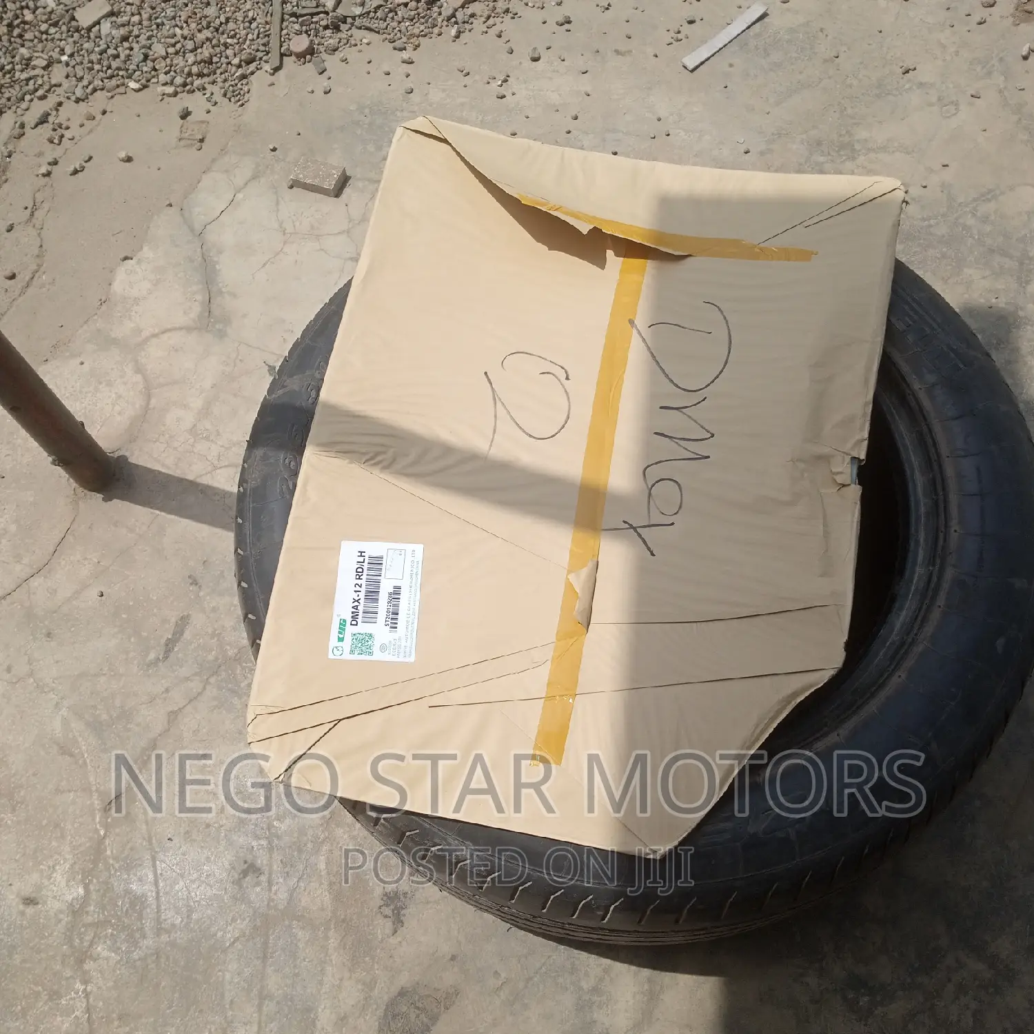 Isuzu Dmax 2012 Door Glass
