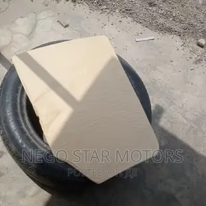 Isuzu Dmax 2012 Door Glass