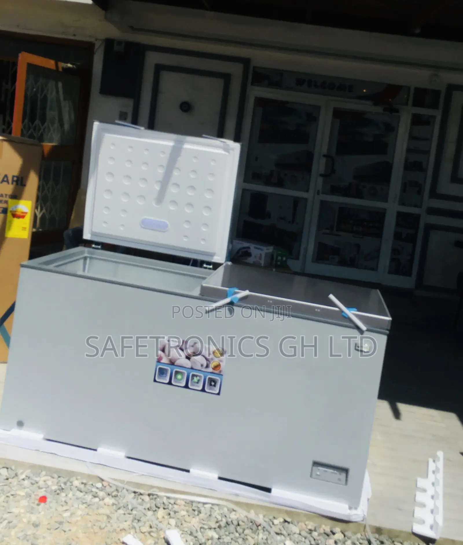 Pearl PCF-610 Chestfreezer Singledoor 518 Liters Essential
