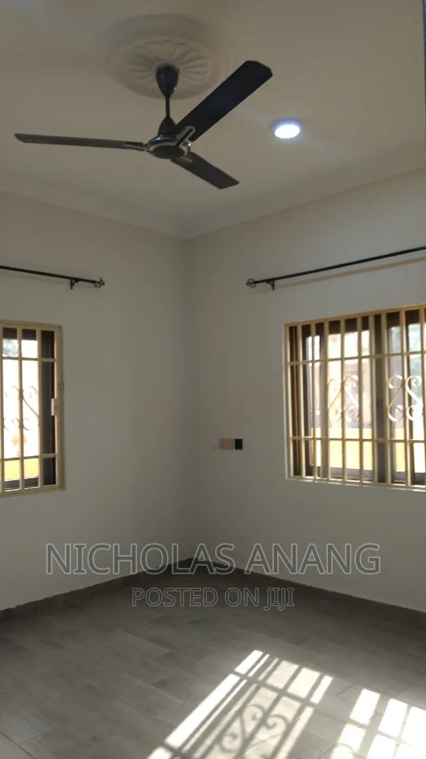 2bdrm Apartment in Dorns Properties, New Town for rent