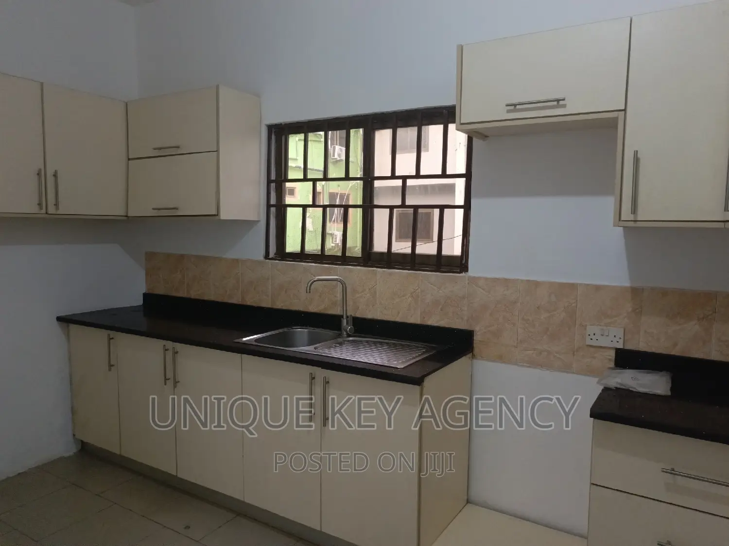 2bdrm Apartment in Unique Key Agency, Dzorwulu for rent