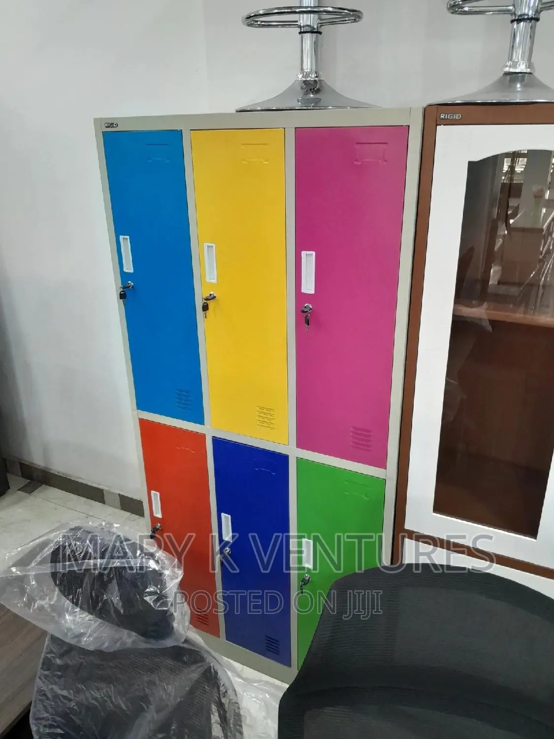 6 Doors Lockers