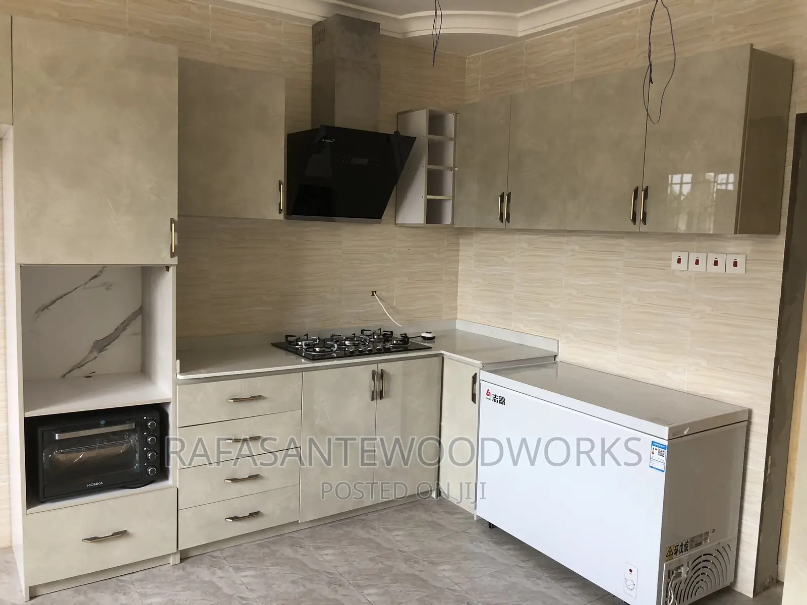 RAF Kitchen Cabinet With MDF and Laminated Plywood