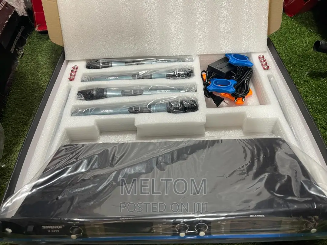 Shure U-6600 4in1 Cordless Microphone