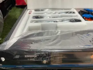 Shure U-6600 4in1 Cordless Microphone