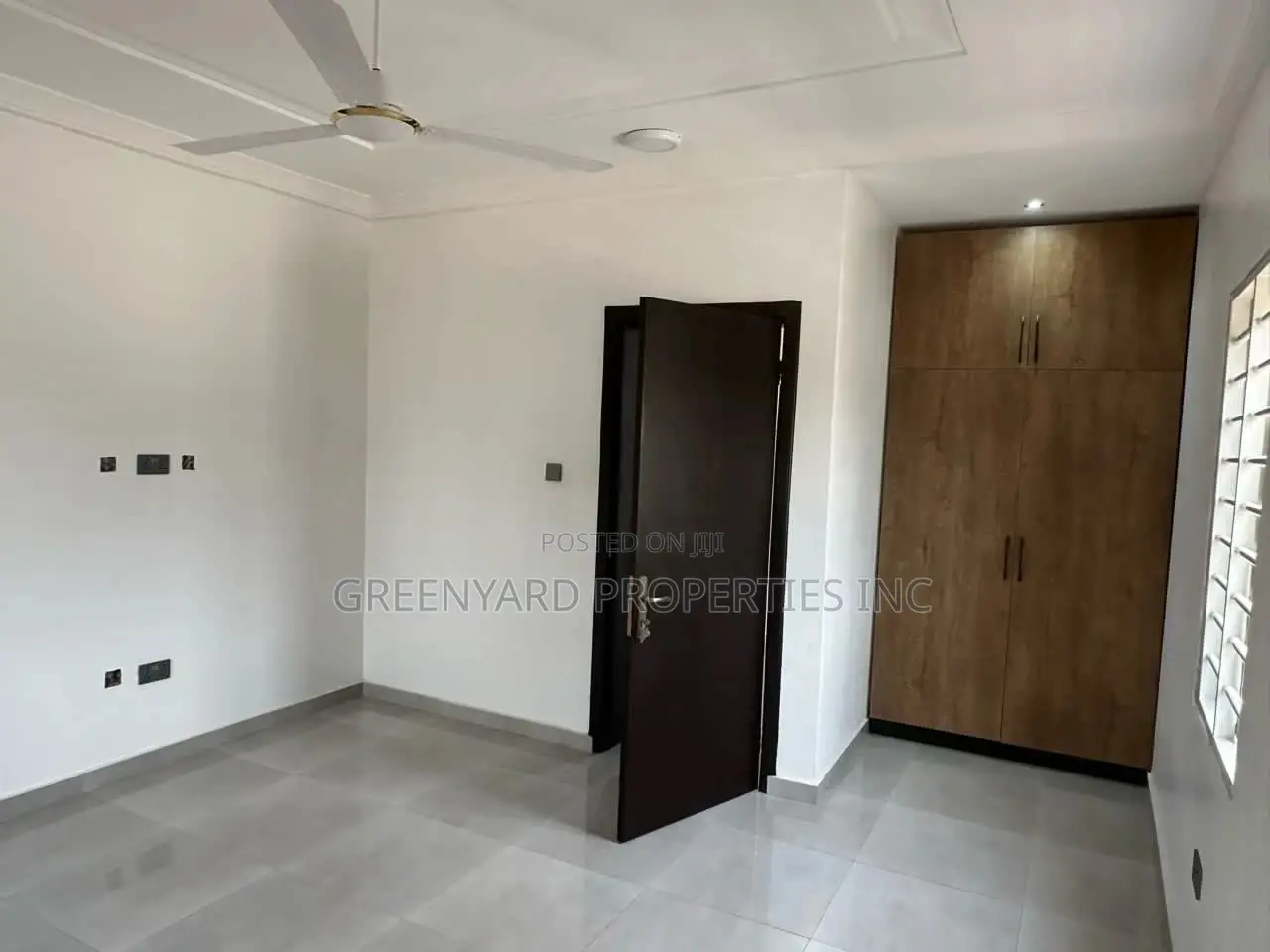 4bdrm Townhouse / Terrace in Cantonments for rent