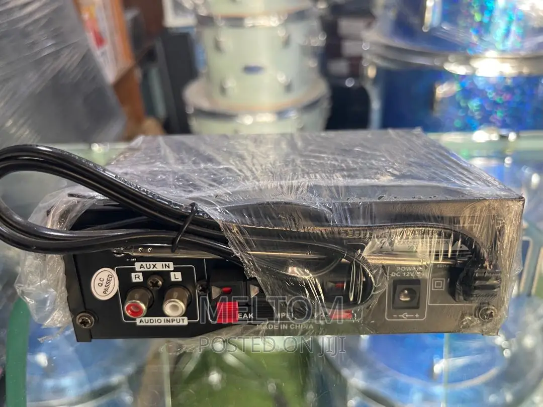 Teli Bt-699d Stereo Audio Professional Power Amplifier