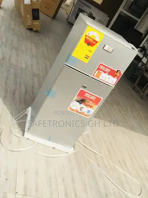 Topfreezer Gray Electric Doubledoor Bottomfreezer Fridge