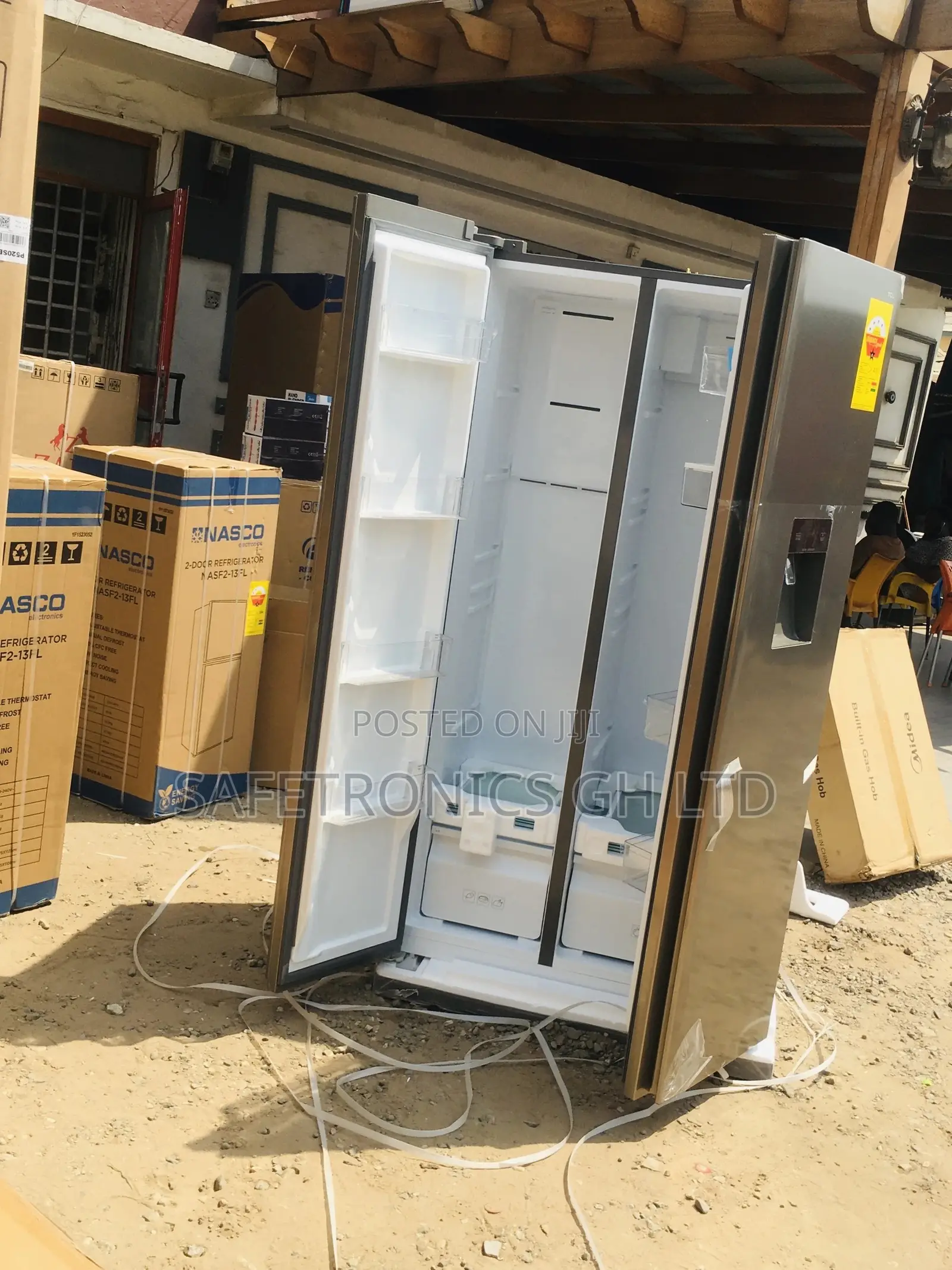 Side by Side Reliable TCL 607 Liters 2 Doors Electric Fridge