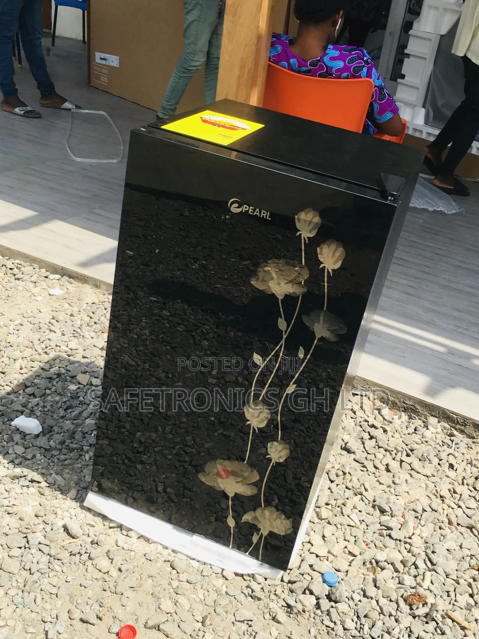 Tabletop Topfreezer Singledoor Electric Pearl 82 Liters