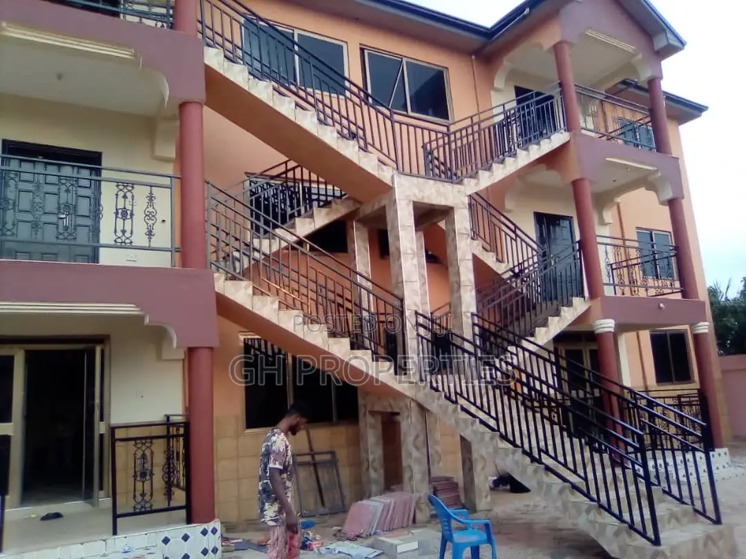 20bdrm Apartment in Sokoban,Apaaso., Kumasi Metropolitan for sale