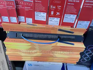 1U Brush Cable Manager