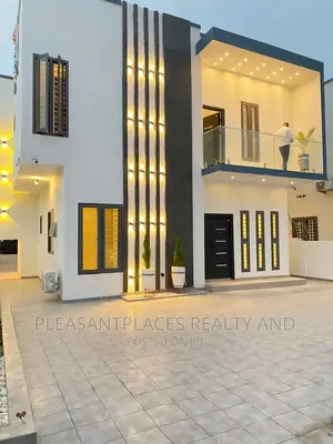 4bdrm Duplex in Pleasantplaces, East Legon for sale