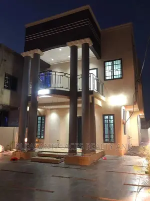 4bdrm Duplex in Pleasantplaces, Oyarifa for sale