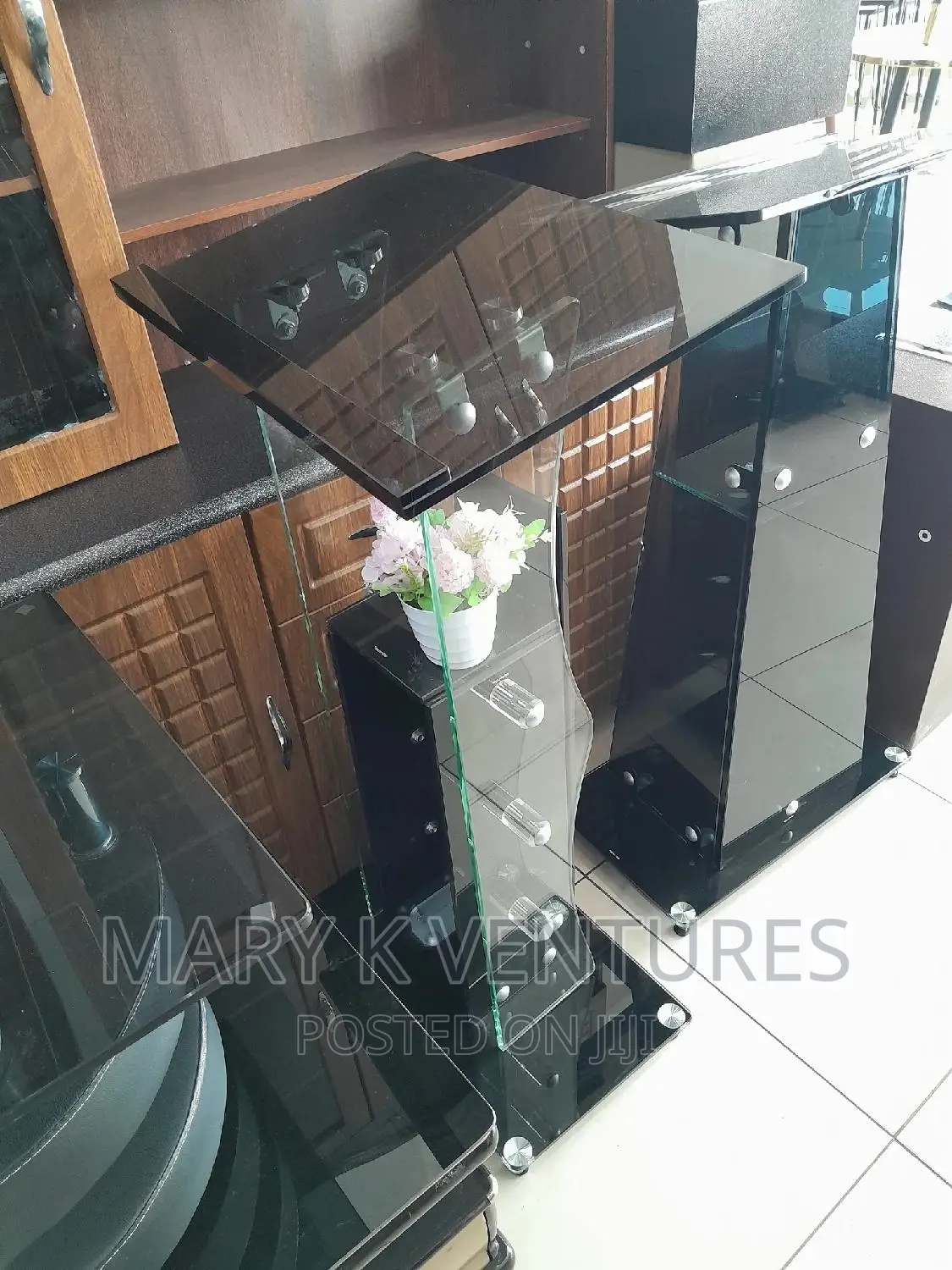 Glass Pulpits