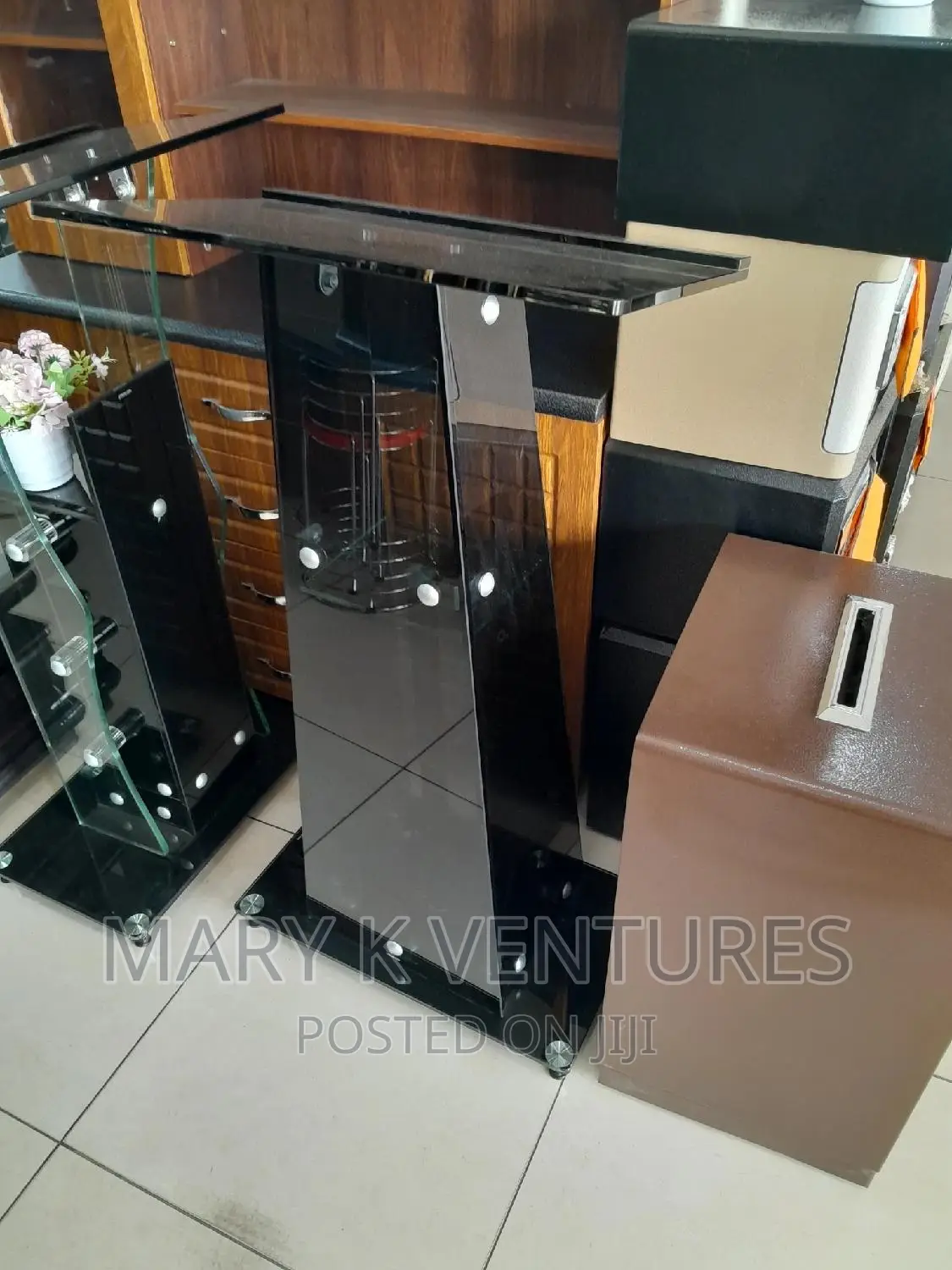 Glass Pulpits