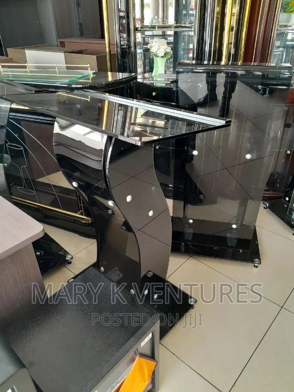 Glass Pulpits