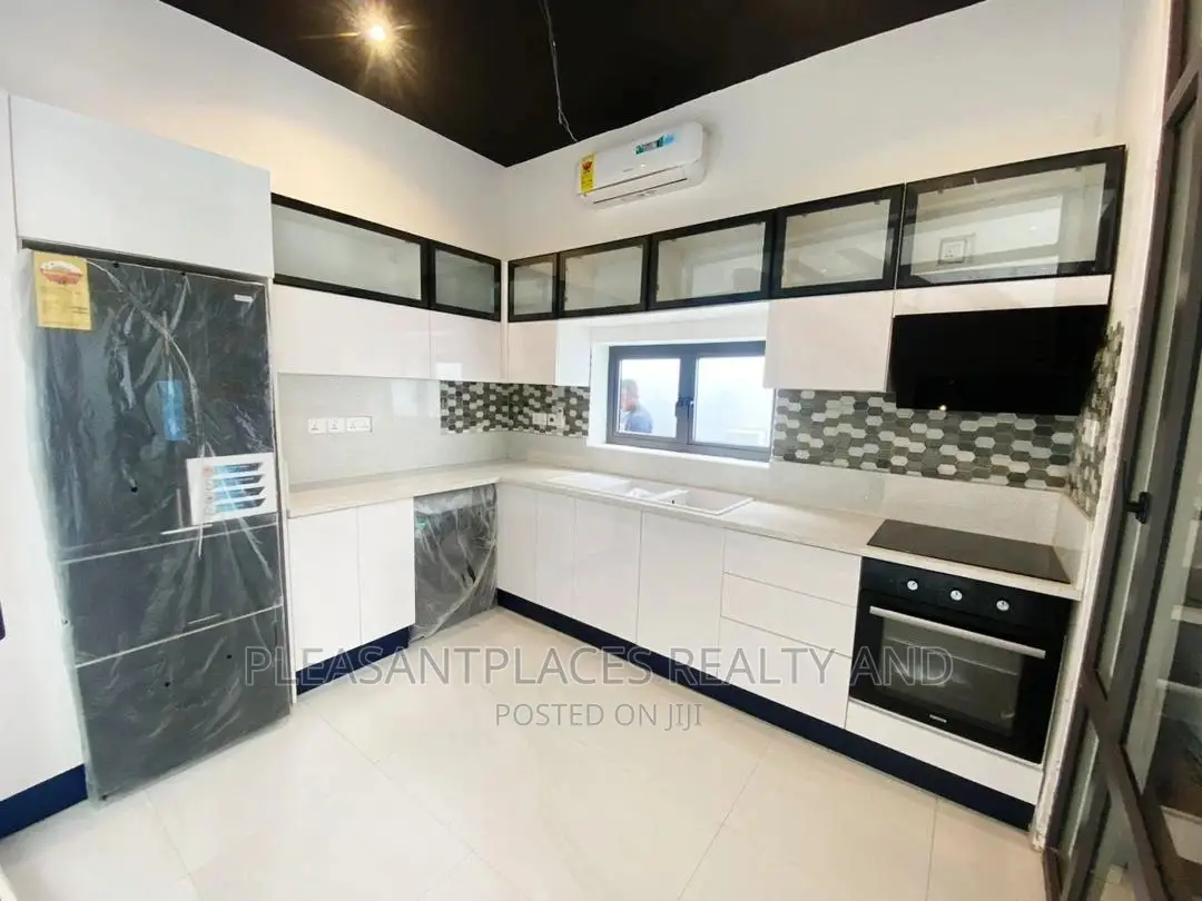 Furnished 3bdrm Duplex in Pleasantplaces, Spintex for sale